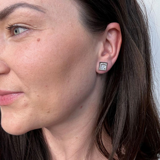 CODE Earrings – Happy